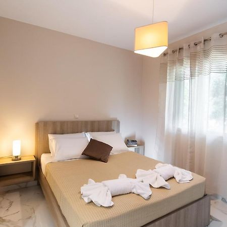 Rodia Modern Apartment Lefkada City Bagian luar foto
